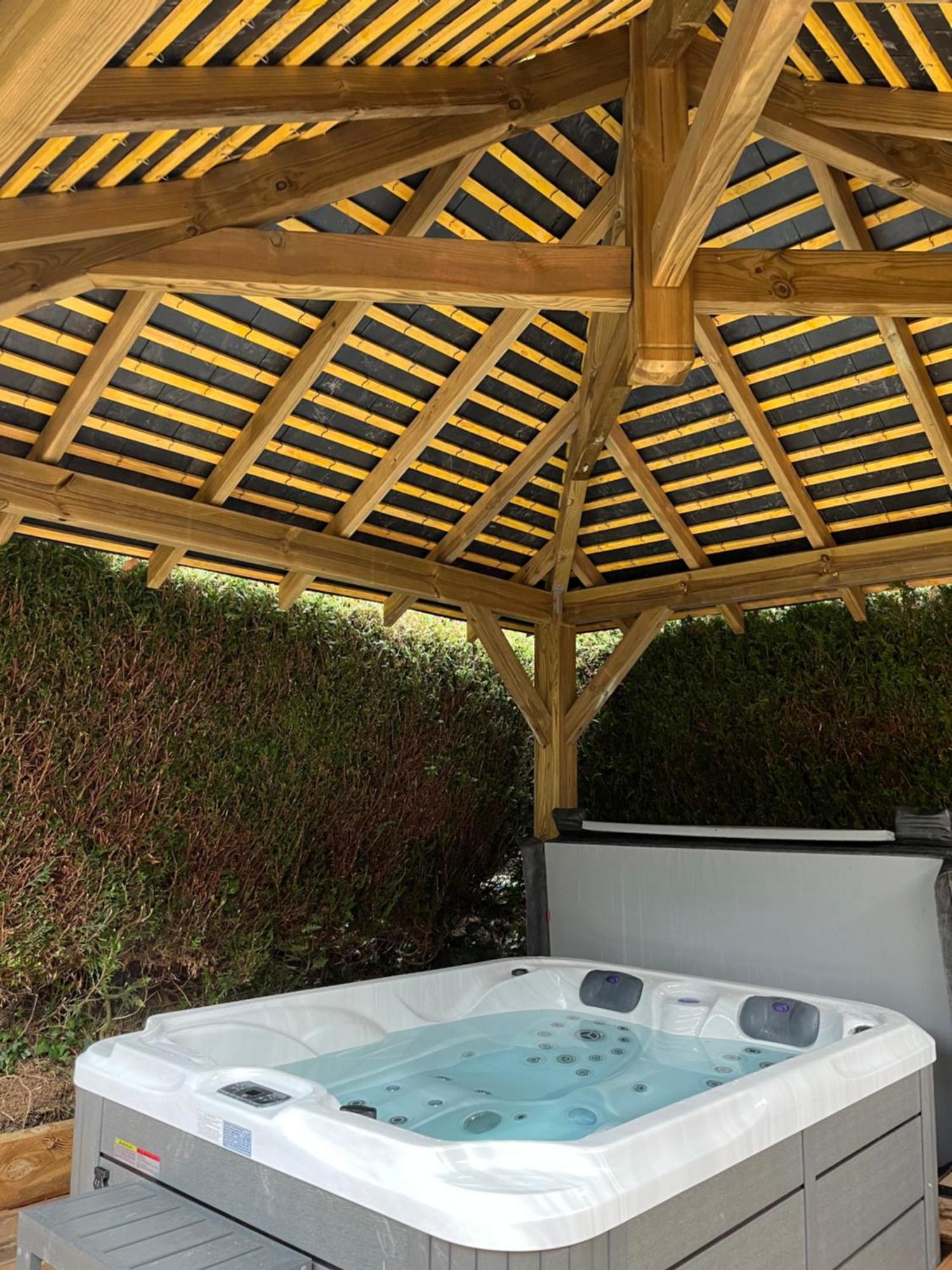 Апартаменты Domaine Du Gros Chene - Terrasses Avec Jacuzzis Privatifs Ablon Экстерьер фото